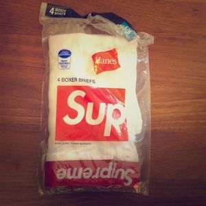 Supreme Hanes boxer briefs (2 pack)